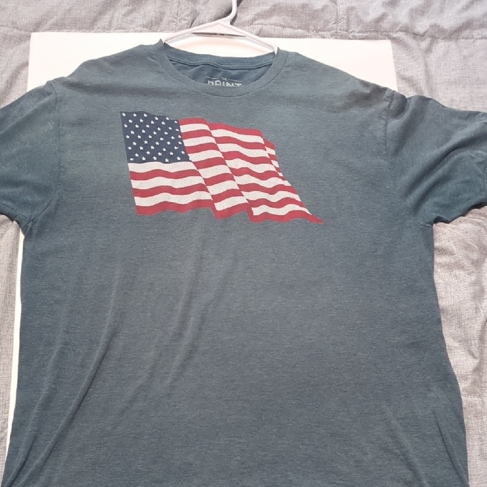 Men's Slate Blue Short-Sleeve Tee with American Flag Graphic